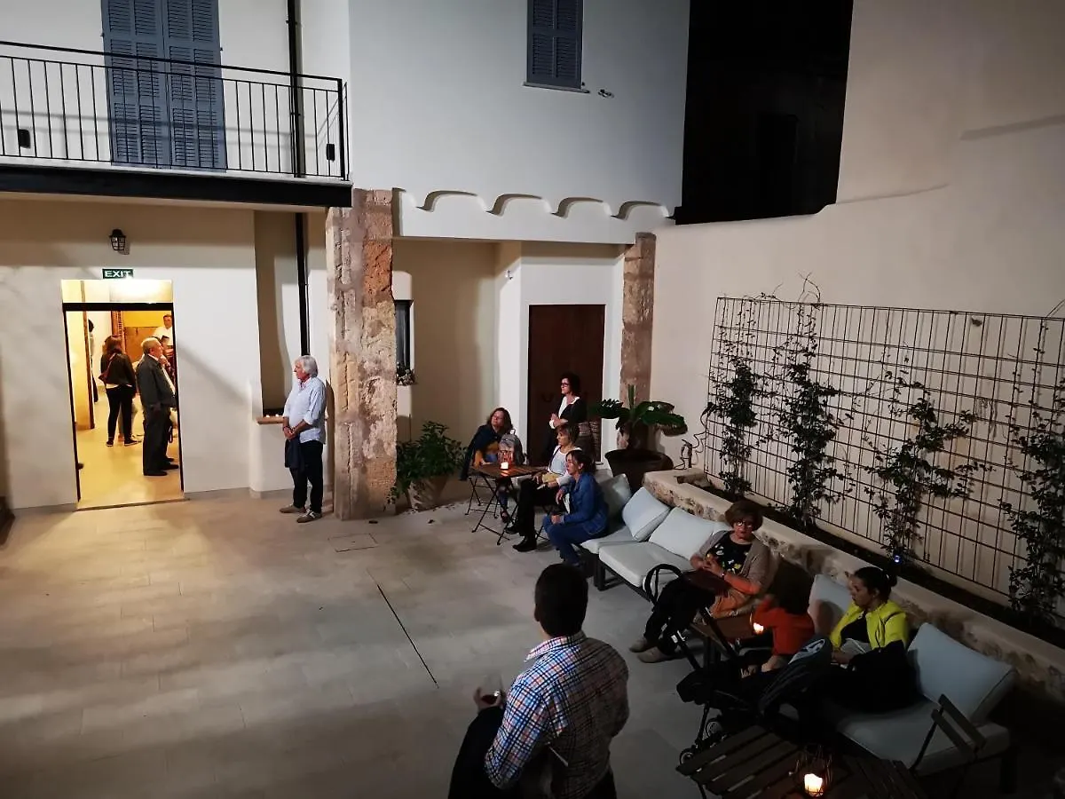 S'Herencia Bed and Breakfast Porreres